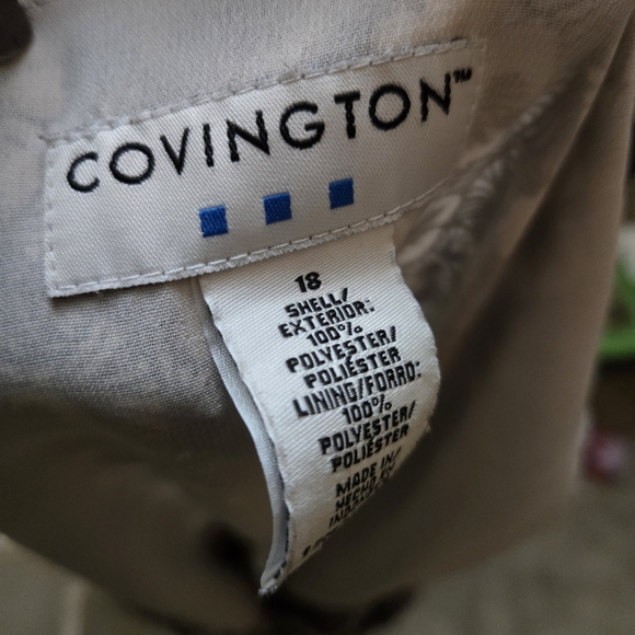 🔥 2/$9 or 3/$13  Covington Women's Black and Cream Floral Top - Picture 5 of 9